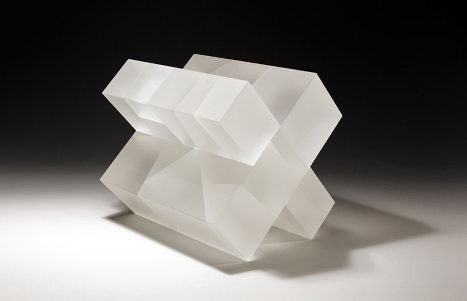 translucent-glass-sculptures-segmentation-jiyong-lee-13