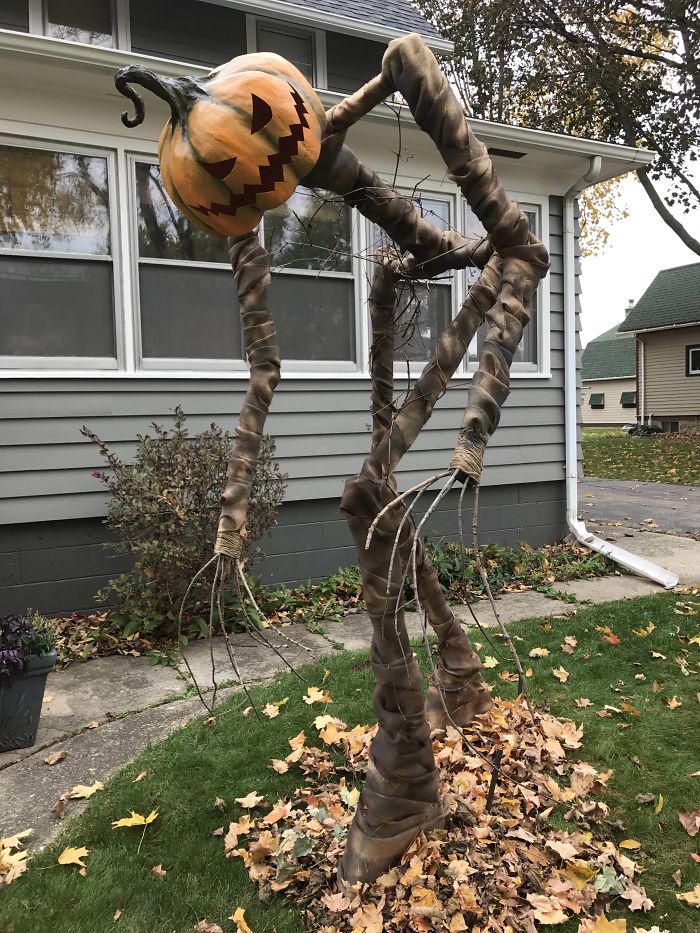 45 People Who Came Up With Incredibly Creative Halloween Decorations 