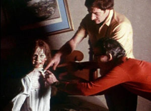 Behind The Scenes Photos From Classic Horror Movies | DeMilked