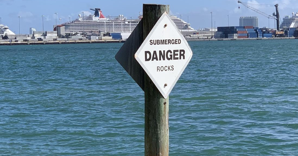 30 Times People Spotted The Most Ridiculous Signs And Just Had To Share ...