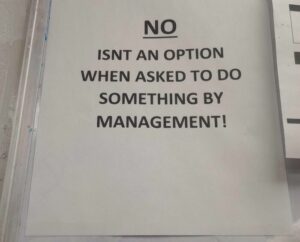 20 Bosses Who Wrote Terrible Notes Got Shamed By Their Employees Online ...