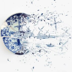 Artist Fixes Broken Plates By Creating Beautiful Drawings Around Them