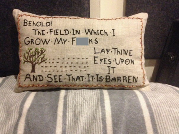 30 Times Funny Christmas Gifts Made People Laugh | DeMilked