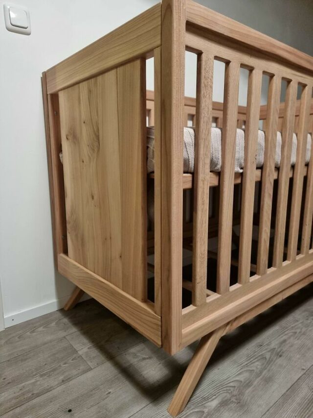 20 Examples Of TopNotch Woodworking As Shared On This Online Group DeMilked