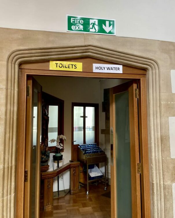 20 Of The Weirdest Signs Spotted Around The World, As Shared By This ...