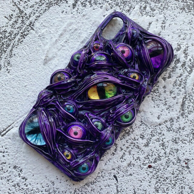 20 Cool And Crazy Phone Cases That Are Anything But Ordinary DeMilked