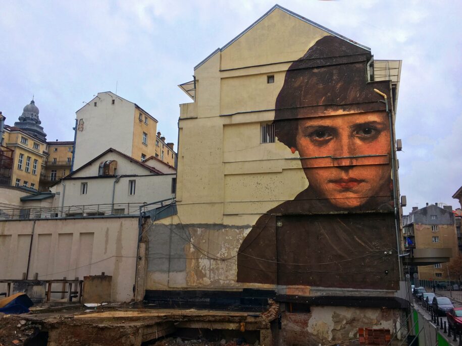 10 Amazing Classical Masterpieces Pasted On Huge Urban Buildings And