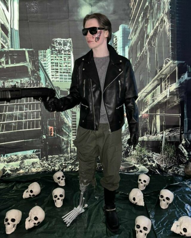 35 Most Creative And Spooky Halloween Costumes Spotted This Year Demilked 35 Most Creative And Spooky Halloween Costumes Spotted This Year Demilked