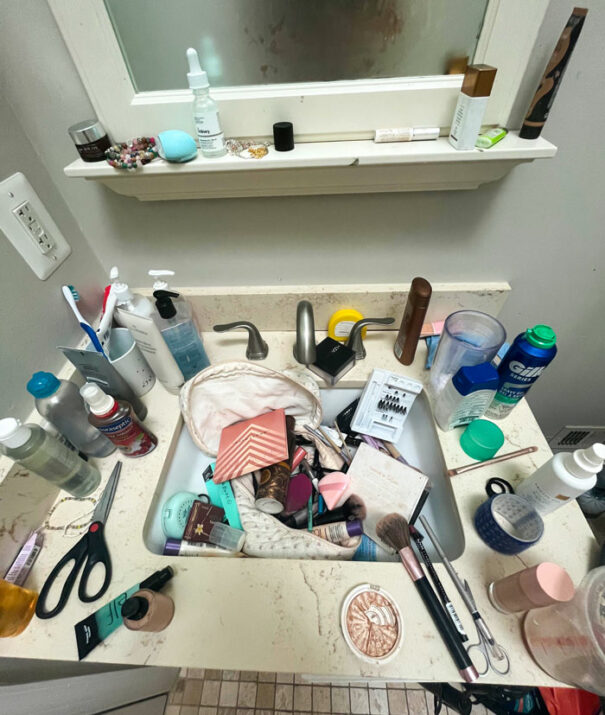 40 Photos Shared By People Venting About Their Annoying Siblings Demilked