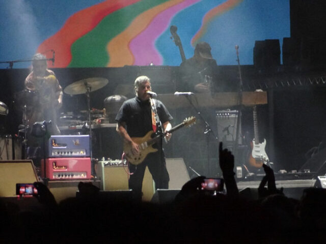 25 Of The Worst Concerts People Have Been To | DeMilked